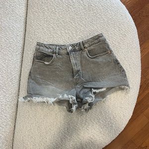 H&M grey denim shorts
